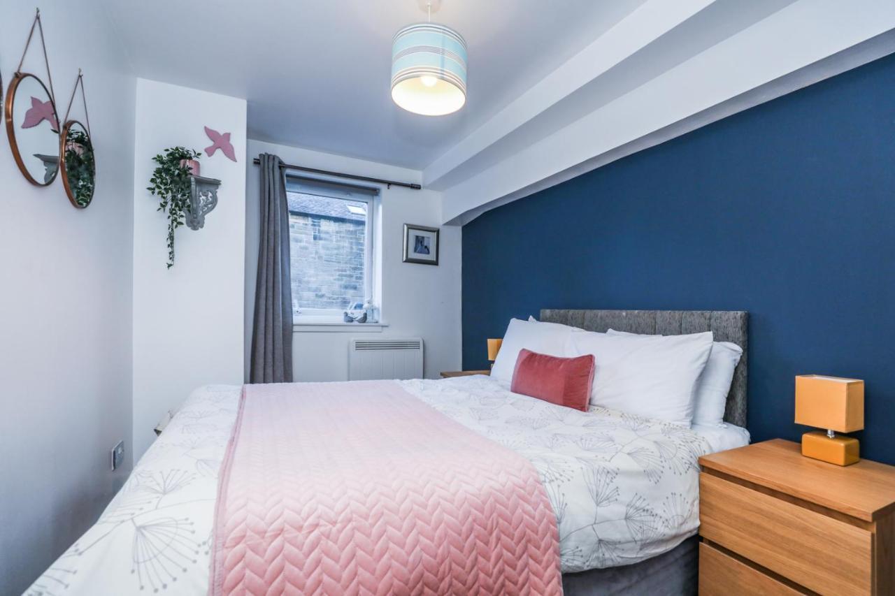 Beautiful 1-Bed Apartment Near Castle Edinburgh Kültér fotó